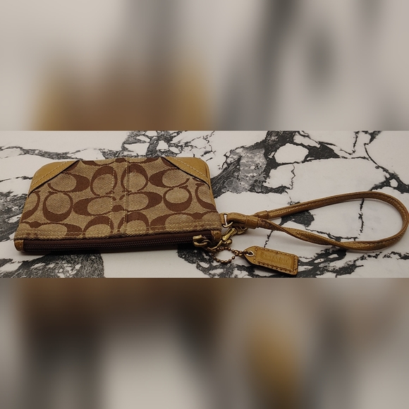 2 Coach Signature Wristlet and Pouch Bag - Picture 7 of 14